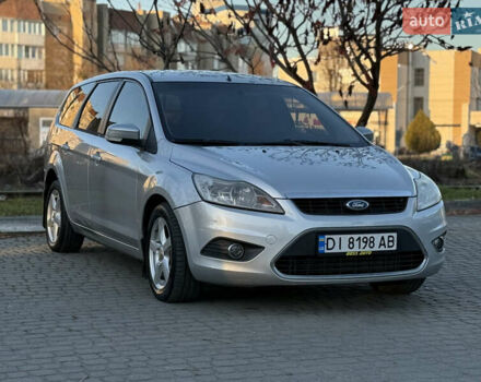Серый Форд Фокус, объемом двигателя 1.8 л и пробегом 266 тыс. км за 5300 $, фото 1 на Automoto.ua