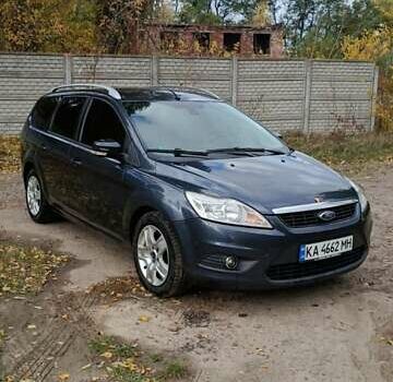 Серый Форд Фокус, объемом двигателя 1.6 л и пробегом 250 тыс. км за 4850 $, фото 1 на Automoto.ua