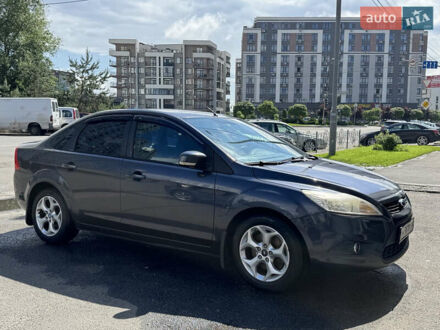 Серый Форд Фокус, объемом двигателя 2 л и пробегом 157 тыс. км за 7400 $, фото 1 на Automoto.ua