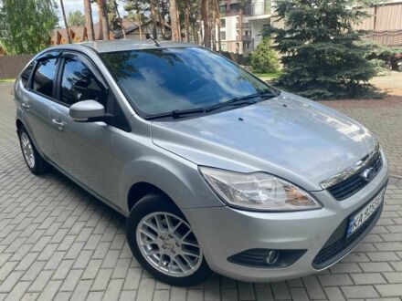 Форд Фокус 2010 у Києві на Automoto.ua Сірий Форд Фокус, об'ємом двигуна 1.6 л та пробігом 142 тис. км за 6500 $, фото 1 на Automoto.ua