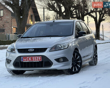 Серый Форд Фокус, объемом двигателя 1.8 л и пробегом 150 тыс. км за 6300 $, фото 1 на Automoto.ua