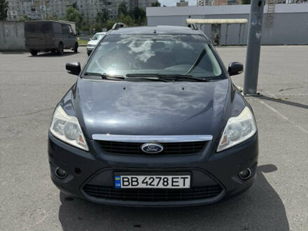 Форд Фокус 2010 в Днепре (Днепропетровске) на Automoto.ua Серый Форд Фокус, объемом двигателя 1.6 л и пробегом 307 тыс. км за 5100 $, фото 1 на Automoto.ua