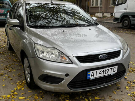 Серый Форд Фокус, объемом двигателя 1.39 л и пробегом 228 тыс. км за 3999 $, фото 1 на Automoto.ua