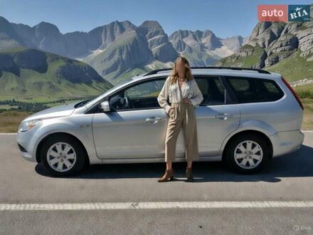 Серый Форд Фокус, объемом двигателя 1.56 л и пробегом 280 тыс. км за 4160 $, фото 1 на Automoto.ua