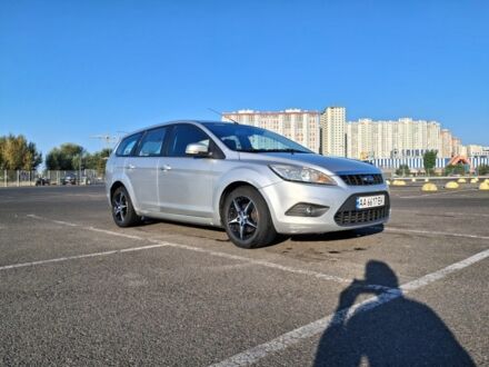 Сірий Форд Фокус, об'ємом двигуна 1.6 л та пробігом 329 тис. км за 4000 $, фото 1 на Automoto.ua