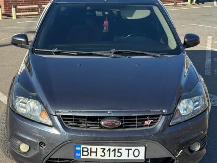 Серый Форд Фокус, объемом двигателя 1.6 л и пробегом 290 тыс. км за 5300 $, фото 1 на Automoto.ua