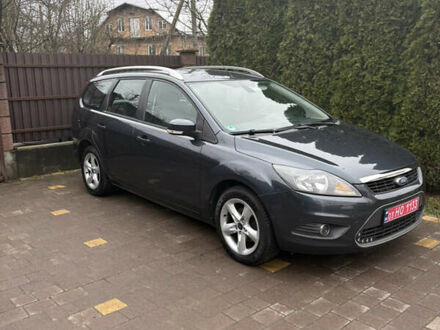 Серый Форд Фокус, объемом двигателя 1.6 л и пробегом 217 тыс. км за 5600 $, фото 1 на Automoto.ua