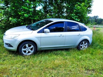 Форд Фокус 2010 у Рівному на Automoto.ua Сірий Форд Фокус, об'ємом двигуна 1.6 л та пробігом 162 тис. км за 5500 $, фото 1 на Automoto.ua