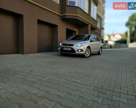 Серый Форд Фокус, объемом двигателя 1.6 л и пробегом 171 тыс. км за 5500 $, фото 1 на Automoto.ua