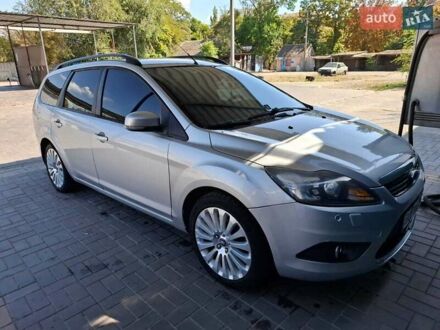 Форд Фокус 2010 у Херсоні на Automoto.ua Сірий Форд Фокус, об'ємом двигуна 2 л та пробігом 304 тис. км за 6700 $, фото 1 на Automoto.ua