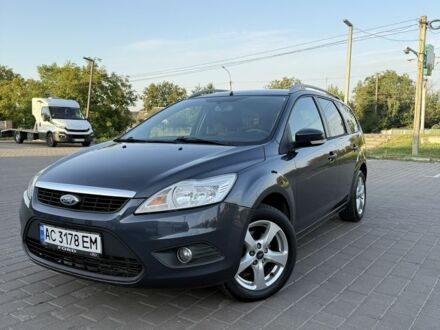 Форд Фокус 2010 в Луцке на Automoto.ua Серый Форд Фокус, объемом двигателя 1.6 л и пробегом 252 тыс. км за 5900 $, фото 1 на Automoto.ua