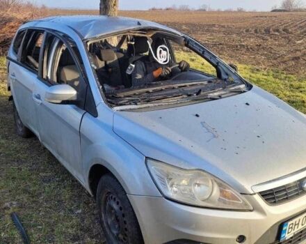 Серый Форд Фокус, объемом двигателя 1.6 л и пробегом 204 тыс. км за 1524 $, фото 1 на Automoto.ua