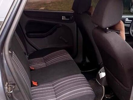 Сірий Форд Фокус, об'ємом двигуна 1.6 л та пробігом 305 тис. км за 5200 $, фото 1 на Automoto.ua