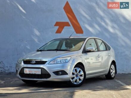 Серый Форд Фокус, объемом двигателя 1.6 л и пробегом 115 тыс. км за 6990 $, фото 1 на Automoto.ua