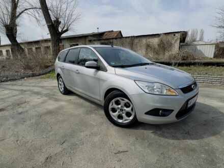 Серый Форд Фокус, объемом двигателя 1.6 л и пробегом 159 тыс. км за 5200 $, фото 1 на Automoto.ua