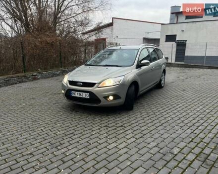 Серый Форд Фокус, объемом двигателя 1.6 л и пробегом 193 тыс. км за 5800 $, фото 1 на Automoto.ua