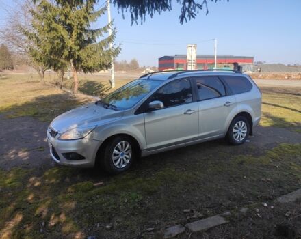 Серый Форд Фокус, объемом двигателя 1.6 л и пробегом 340 тыс. км за 4200 $, фото 1 на Automoto.ua