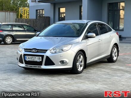 Форд Фокус 2011 в Черкассах на Automoto.ua Серый Форд Фокус, объемом двигателя 1.6 л и пробегом 232 тыс. км за 6200 $, фото 1 на Automoto.ua