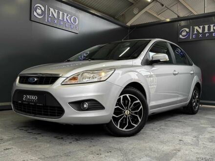 Серый Форд Фокус, объемом двигателя 1.6 л и пробегом 174 тыс. км за 5900 $, фото 1 на Automoto.ua