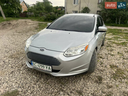 Форд Фокус 2011 у Львові на Automoto.ua Сірий Форд Фокус, об'ємом двигуна 0 л та пробігом 115 тис. км за 5900 $, фото 1 на Automoto.ua
