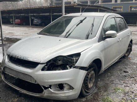 Серый Форд Фокус, объемом двигателя 1.6 л и пробегом 150 тыс. км за 2500 $, фото 1 на Automoto.ua