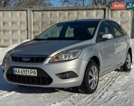 Серый Форд Фокус, объемом двигателя 1.6 л и пробегом 365 тыс. км за 5400 $, фото 1 на Automoto.ua