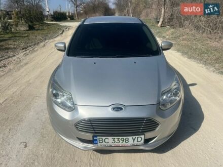 Сірий Форд Фокус, об'ємом двигуна 0 л та пробігом 120 тис. км за 5700 $, фото 1 на Automoto.ua