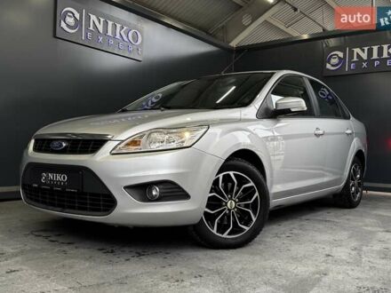 Серый Форд Фокус, объемом двигателя 1.6 л и пробегом 174 тыс. км за 6000 $, фото 1 на Automoto.ua