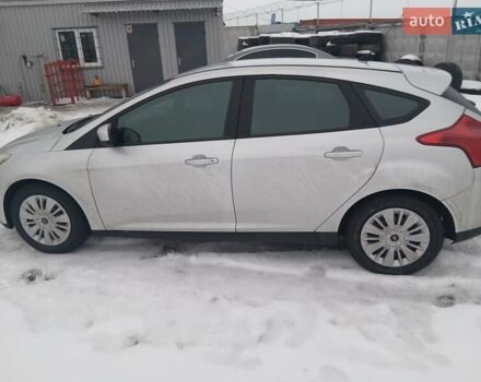 Серый Форд Фокус, объемом двигателя 1.6 л и пробегом 234 тыс. км за 8600 $, фото 1 на Automoto.ua