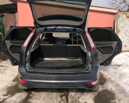 Серый Форд Фокус, объемом двигателя 1.6 л и пробегом 111 тыс. км за 6900 $, фото 1 на Automoto.ua