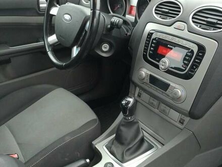 Серый Форд Фокус, объемом двигателя 2 л и пробегом 267 тыс. км за 5390 $, фото 1 на Automoto.ua