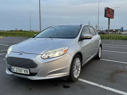 Сірий Форд Фокус, об'ємом двигуна 0 л та пробігом 87 тис. км за 8200 $, фото 1 на Automoto.ua