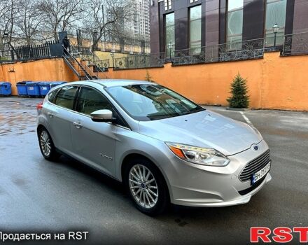 Серый Форд Фокус, объемом двигателя 85 л и пробегом 76 тыс. км за 7900 $, фото 1 на Automoto.ua