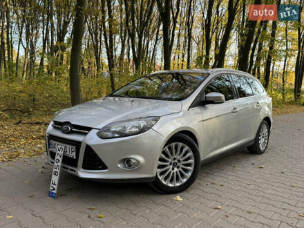 Форд Фокус 2012 у Тернополі на Automoto.ua Сірий Форд Фокус, об'ємом двигуна 2 л та пробігом 265 тис. км за 6900 $, фото 1 на Automoto.ua