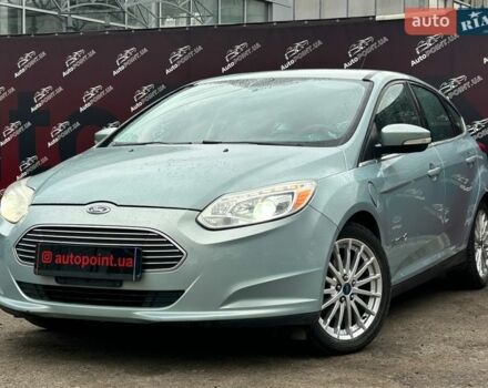 Серый Форд Фокус, объемом двигателя 0 л и пробегом 102 тыс. км за 8000 $, фото 1 на Automoto.ua