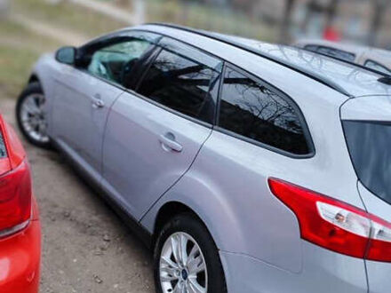 Форд Фокус 2012 в Ужгороде на Automoto.ua Серый Форд Фокус, объемом двигателя 1.6 л и пробегом 300 тыс. км за 7250 $, фото 1 на Automoto.ua