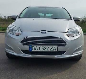 Форд Фокус 2013 в Кропивницком (Кировограде) на Automoto.ua Серый Форд Фокус, объемом двигателя 0 л и пробегом 59 тыс. км за 10500 $, фото 1 на Automoto.ua