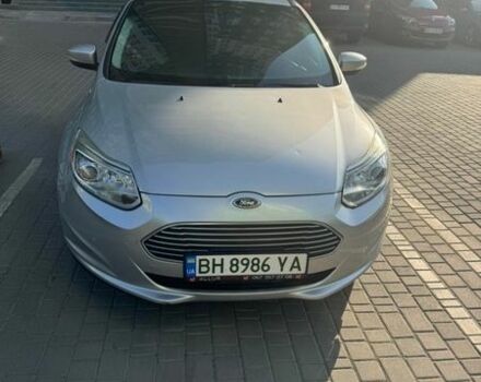 Сірий Форд Фокус, об'ємом двигуна 0 л та пробігом 145 тис. км за 5300 $, фото 1 на Automoto.ua
