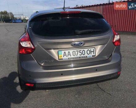 Форд Фокус 2013 в Киеве на Automoto.ua Серый Форд Фокус, объемом двигателя 1 л и пробегом 70 тыс. км за 6900 $, фото 1 на Automoto.ua