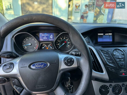 Серый Форд Фокус, объемом двигателя 2 л и пробегом 266 тыс. км за 6800 $, фото 1 на Automoto.ua