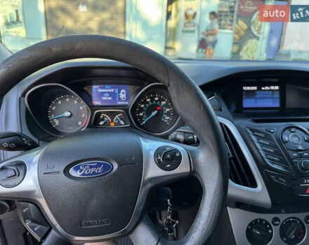 Серый Форд Фокус, объемом двигателя 2 л и пробегом 266 тыс. км за 6800 $, фото 1 на Automoto.ua