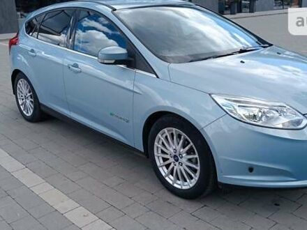 Серый Форд Фокус, объемом двигателя 0 л и пробегом 65 тыс. км за 7600 $, фото 1 на Automoto.ua