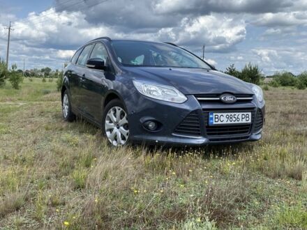 Форд Фокус 2013 у Червонограде на Automoto.ua Сірий Форд Фокус, об'ємом двигуна 1.6 л та пробігом 242 тис. км за 8500 $, фото 1 на Automoto.ua