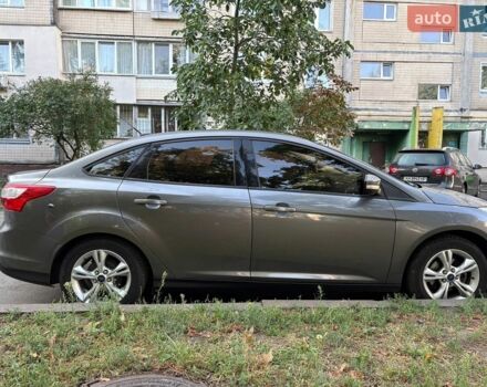 Сірий Форд Фокус, об'ємом двигуна 2 л та пробігом 215 тис. км за 6500 $, фото 1 на Automoto.ua