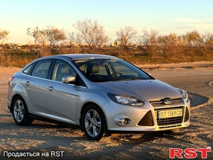 Форд Фокус 2013 в Одессе на Automoto.ua Серый Форд Фокус, объемом двигателя 1 л и пробегом 104 тыс. км за 6800 $, фото 1 на Automoto.ua