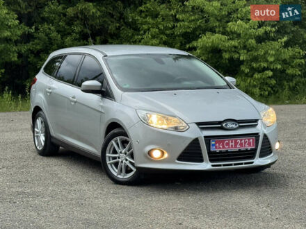 Форд Фокус 2013 в Ивано-Франковске на Automoto.ua Серый Форд Фокус, объемом двигателя 1.6 л и пробегом 235 тыс. км за 7850 $, фото 1 на Automoto.ua
