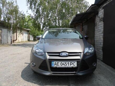 Форд Фокус 2013 в Кривом Роге на Automoto.ua Серый Форд Фокус, объемом двигателя 1 л и пробегом 170 тыс. км за 7000 $, фото 1 на Automoto.ua