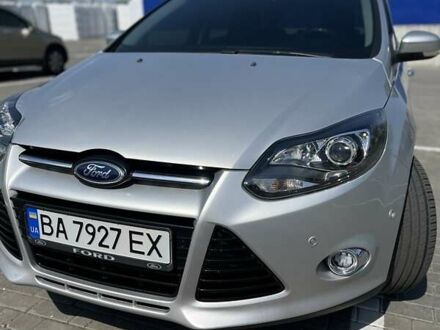 Форд Фокус 2013 в Новоукраинке на Automoto.ua Серый Форд Фокус, объемом двигателя 1.6 л и пробегом 257 тыс. км за 7900 $, фото 1 на Automoto.ua