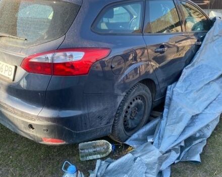 Серый Форд Фокус, объемом двигателя 1.56 л и пробегом 250 тыс. км за 4000 $, фото 1 на Automoto.ua