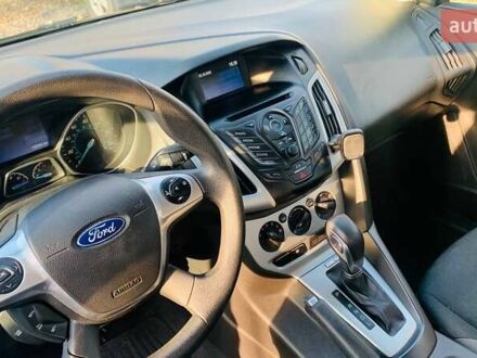 Форд Фокус 2014 в Киеве на Automoto.ua Серый Форд Фокус, объемом двигателя 2 л и пробегом 158 тыс. км за 7000 $, фото 1 на Automoto.ua
